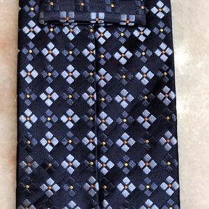 Ermenegildo Zegna Accessories - Ermenegildo Zengna Blue Square Pattern Silk Tie Ermenegildo Zegna Accessories - Ermenegildo Zengna Blue Square Pattern Silk Tie